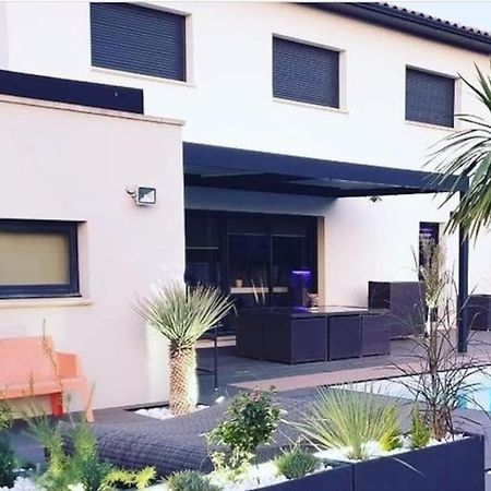 Villa Maison De Vacances Contemporaine Avec Piscine Vedène Exterior foto