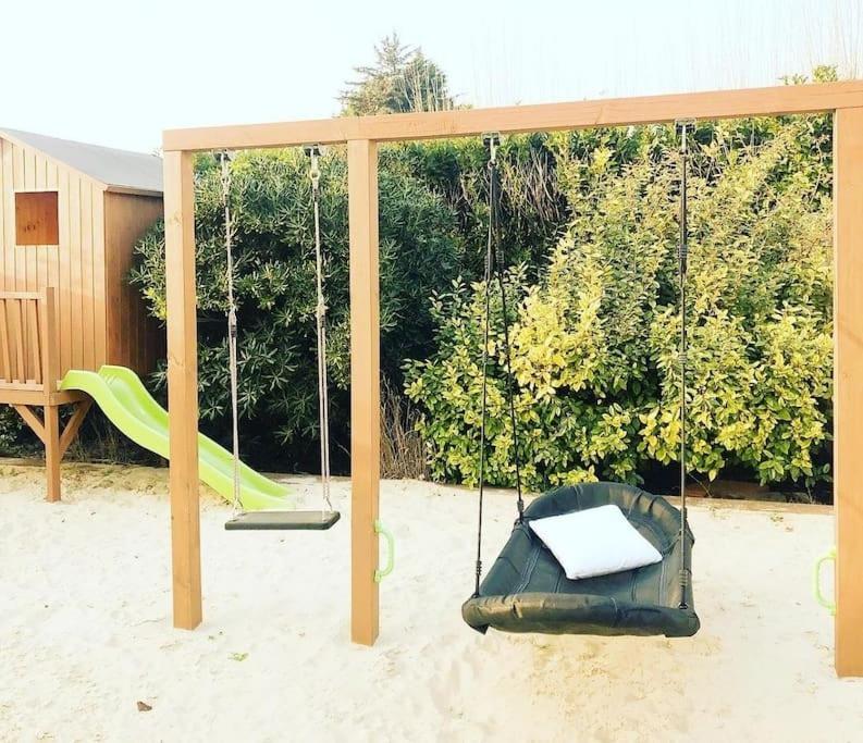 Villa Maison De Vacances Contemporaine Avec Piscine Vedène Exterior foto